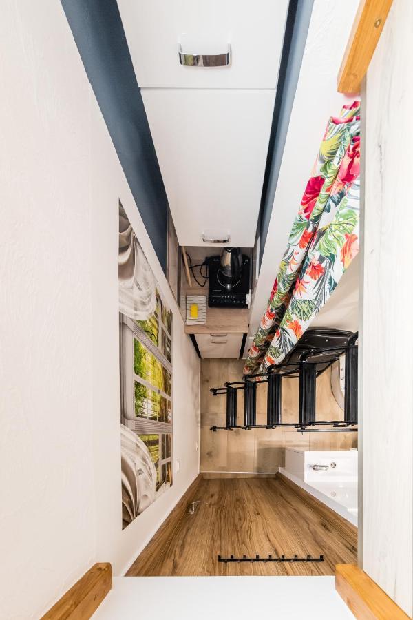 Micro Apartments 2,5 Qm - Najmniejsze Apartamenty Swiata 2,5 Mkw Krakau Exterior foto