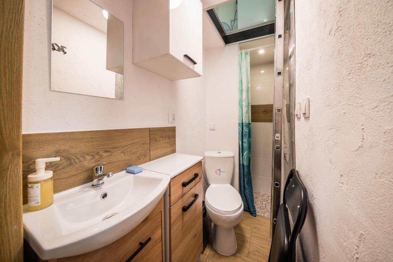 Micro Apartments 2,5 Qm - Najmniejsze Apartamenty Swiata 2,5 Mkw Krakau Exterior foto