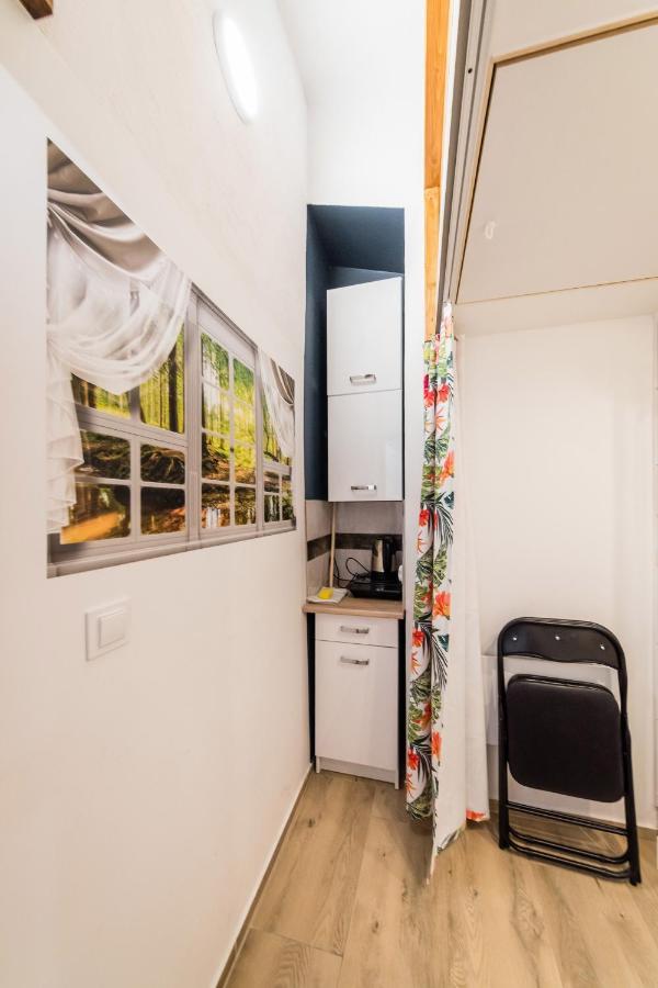 Micro Apartments 2,5 Qm - Najmniejsze Apartamenty Swiata 2,5 Mkw Krakau Exterior foto