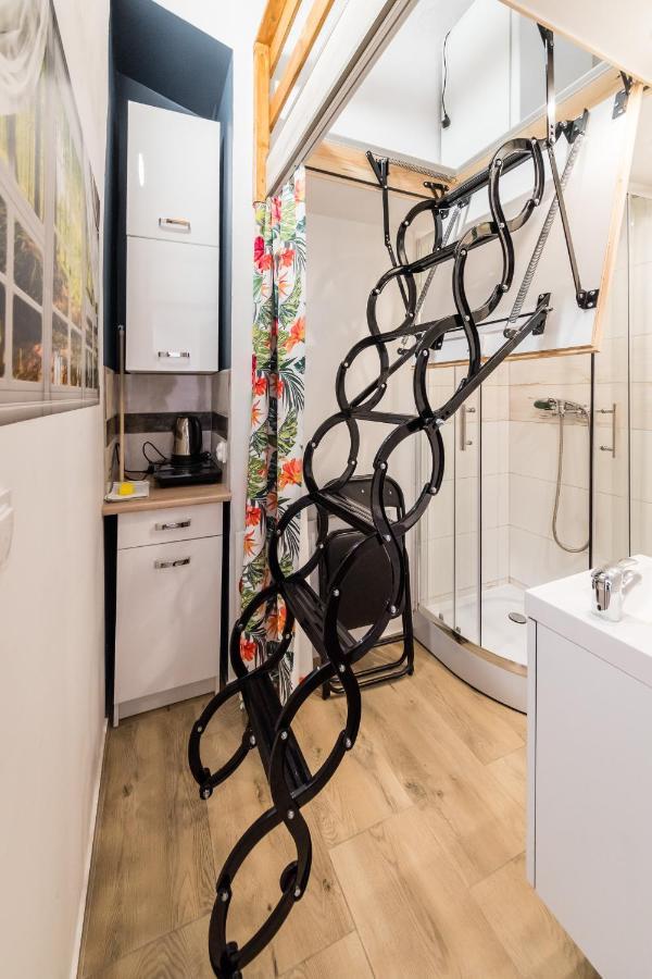 Micro Apartments 2,5 Qm - Najmniejsze Apartamenty Swiata 2,5 Mkw Krakau Exterior foto