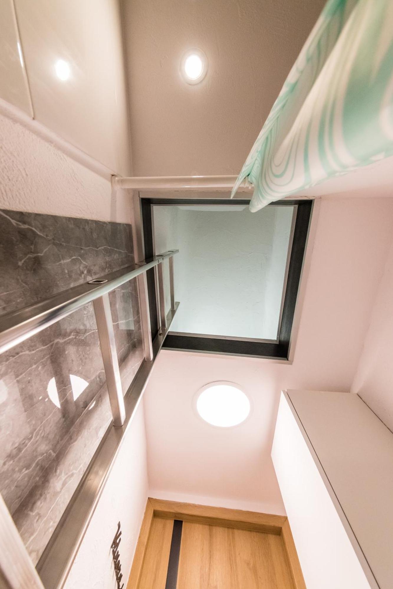 Micro Apartments 2,5 Qm - Najmniejsze Apartamenty Swiata 2,5 Mkw Krakau Exterior foto